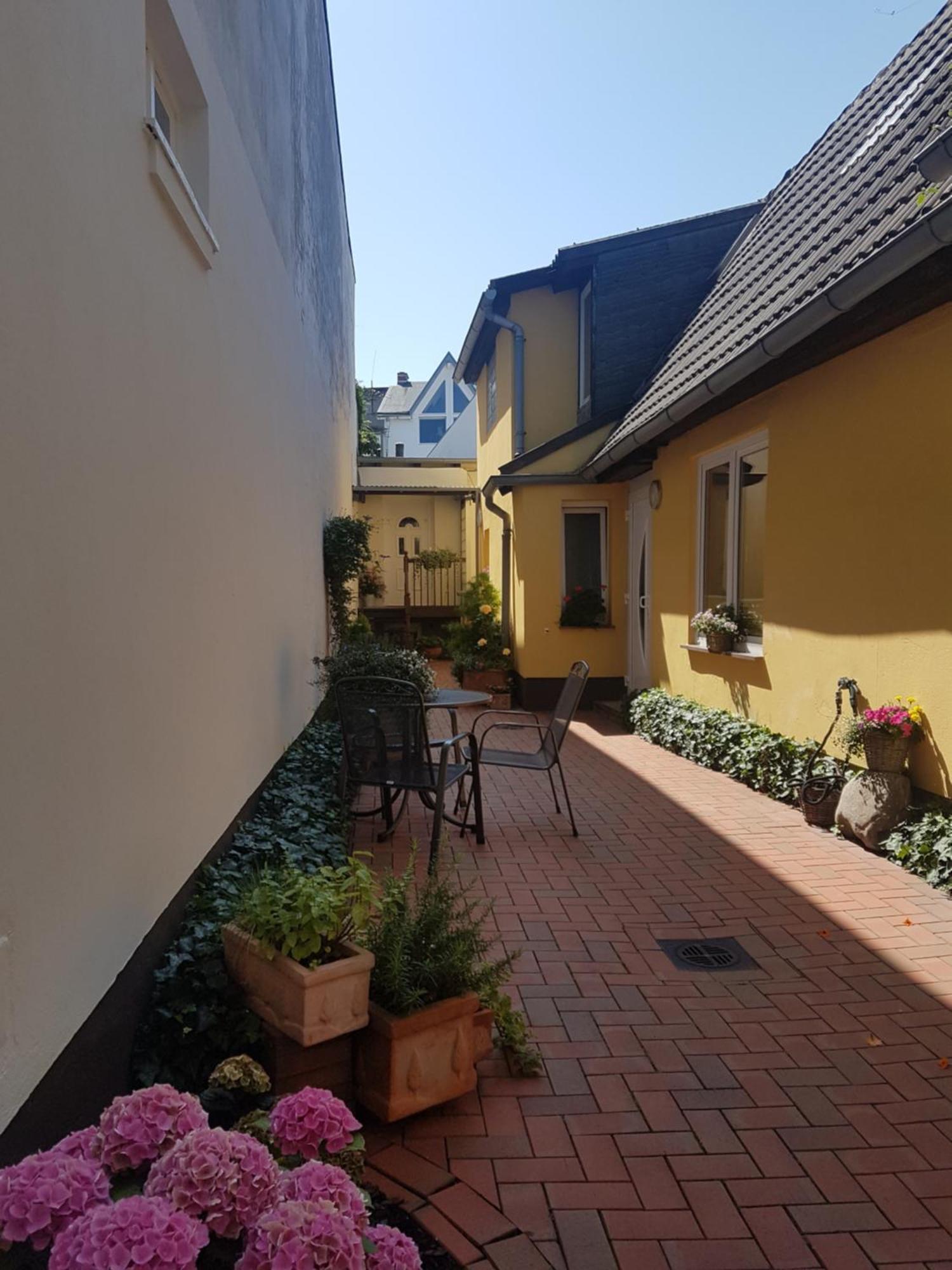 Ferienwohnung Hahns Rostock Exterior photo
